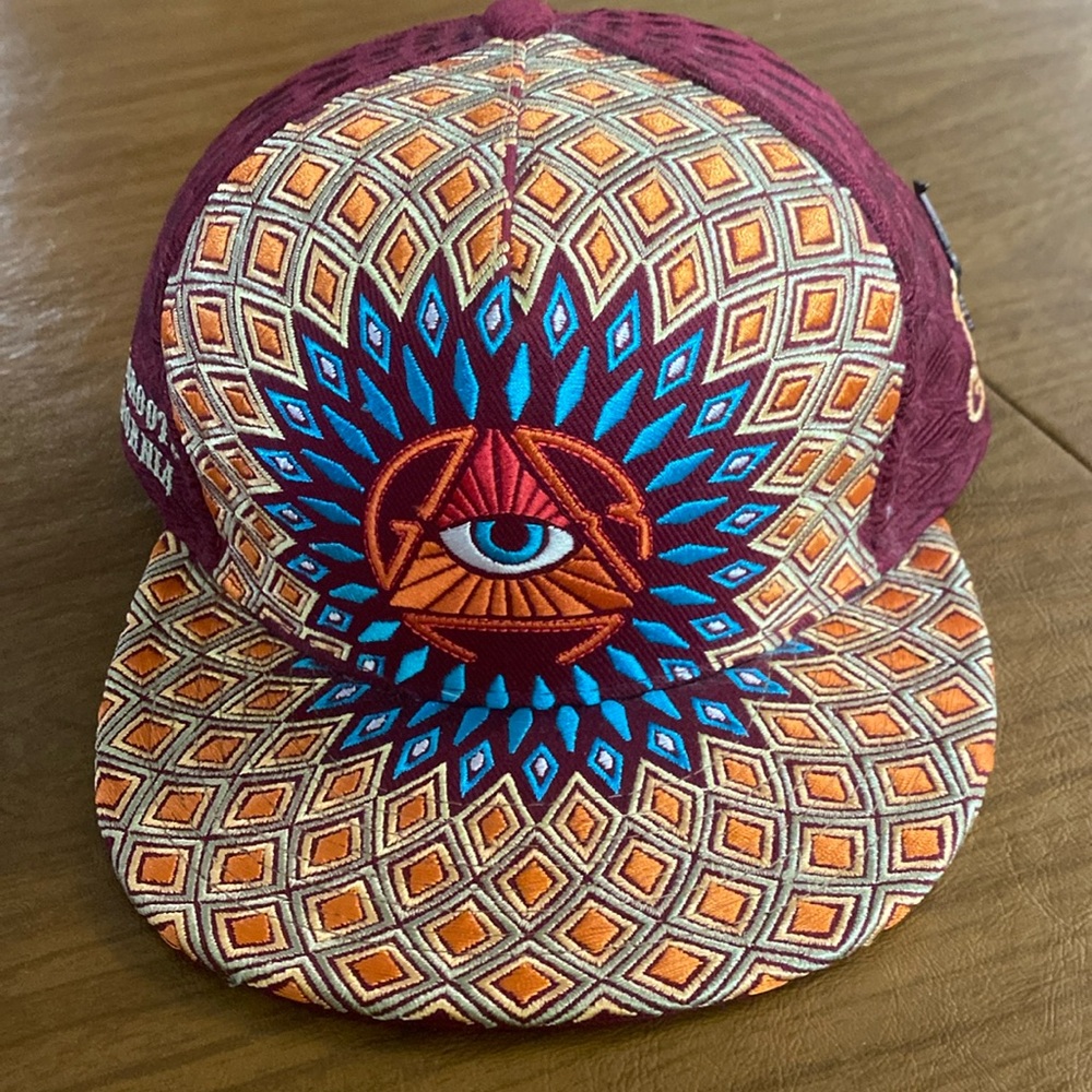 Grassroots California Hat, San Pedro Del Sol burgundy fitted hat, Size 7 1/4